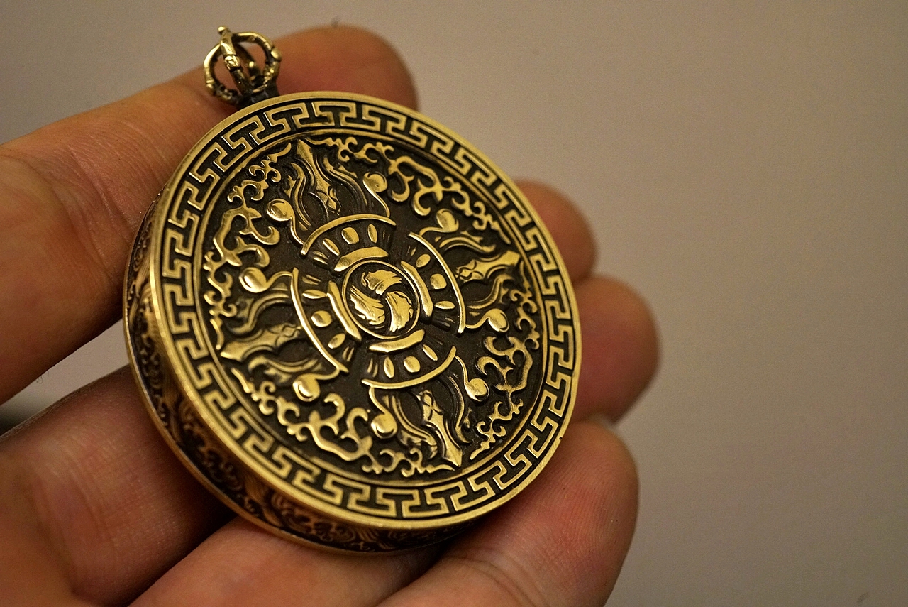 为收藏级的随身唐卡画心，带来最好的外壳搭配（图ZMTkyOTkwODQw） - 工艺品设计 - 站酷设计师梵物艺术原创素材 - 站酷ZCOOL
