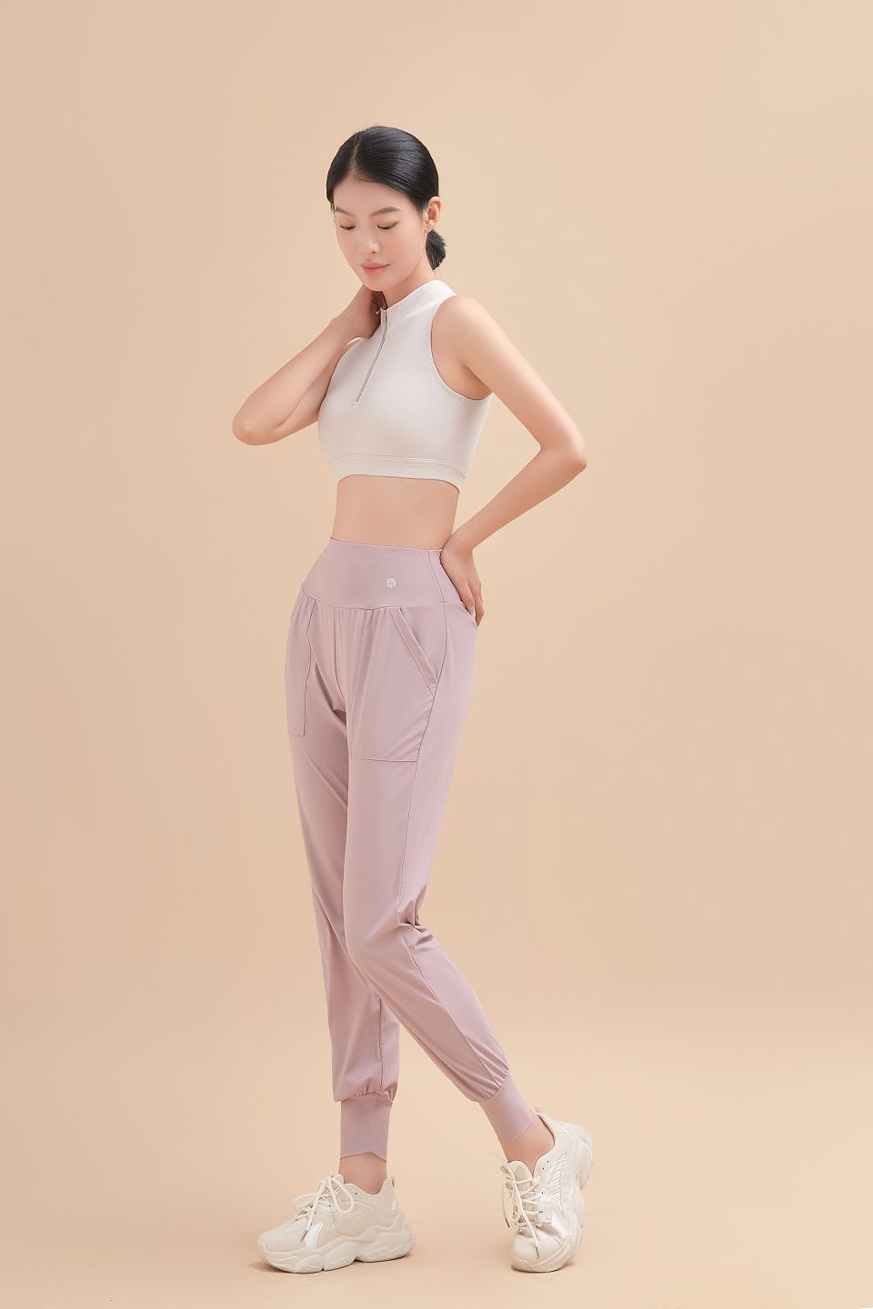 棚拍 | 服裝拍攝（圖ZMzE2NzY2ODA4） - 產(chǎn)品攝影 - 站酷設(shè)計(jì)師W影像工作室005原創(chuàng)素材 - 站酷ZCOOL