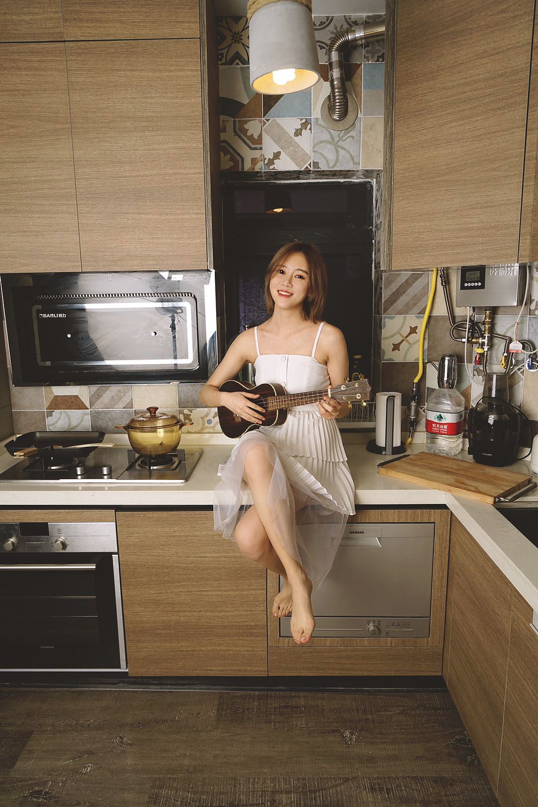 一组室内写真（图ZMjQ1MDg5OTE2） - 人像摄影 - 站酷设计师金佳DESIGN原创素材 - 站酷ZCOOL