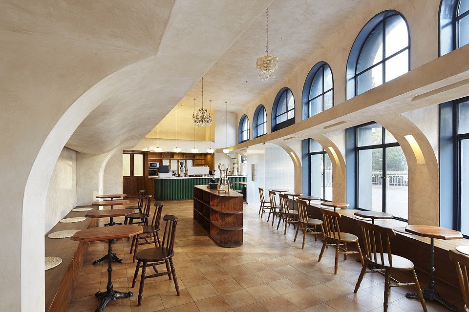 鐵手咖啡制造局室內(nèi)改造，北京 / 力場建筑（圖ZMjY0NzA2OTgw） - 商業(yè)空間設(shè)計(jì) - 站酷設(shè)計(jì)師力場建筑原創(chuàng)素材 - 站酷ZCOOL