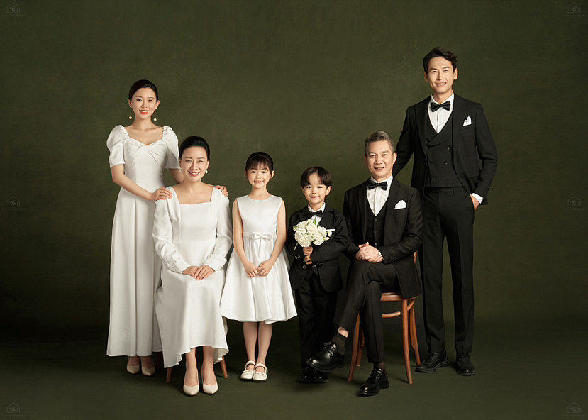全家福礼服款服装