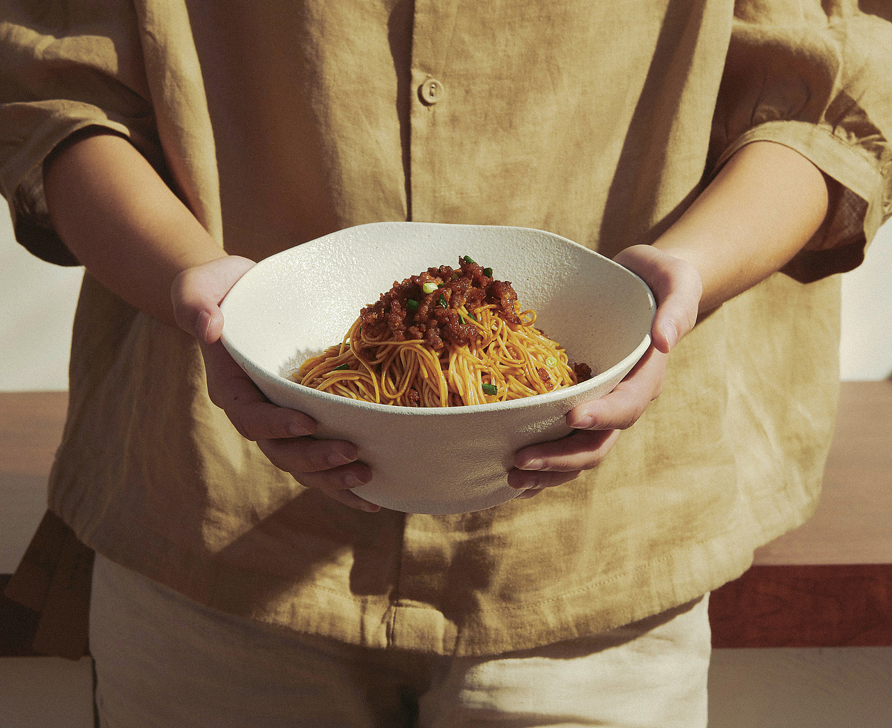 Daewoo 大宇面条枪 平面拍摄（图ZMjIzMjc2OTM2） - 产品摄影 - 站酷设计师半佛系摄影杰原创素材 - 站酷ZCOOL