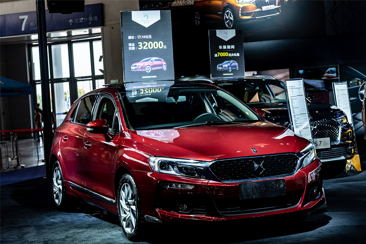 重庆车展（图ZMTM3NzQwOTU2） - 产品摄影 - 站酷设计师摄影师陈沫原创素材 - 站酷ZCOOL