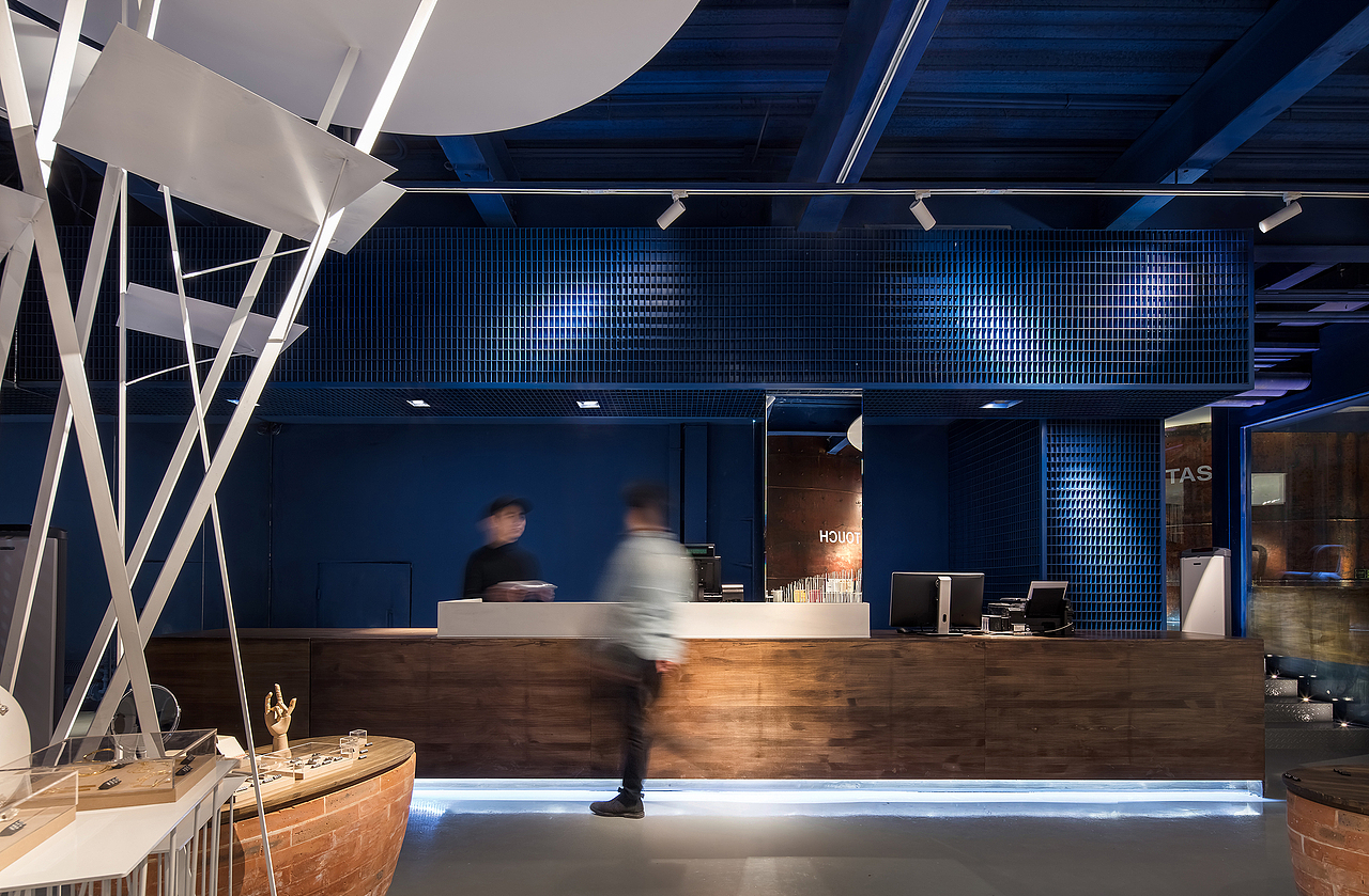 CUN寸DESIGN|有一种时尚叫“老厂房”751时尚买手店（图ZMjQ1NjY1ODk2） - 家装设计 - 站酷设计师CUN寸匠原创素材 - 站酷ZCOOL