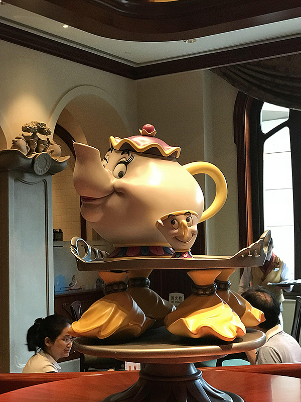 这个是茶壶妈妈和小茶碗!