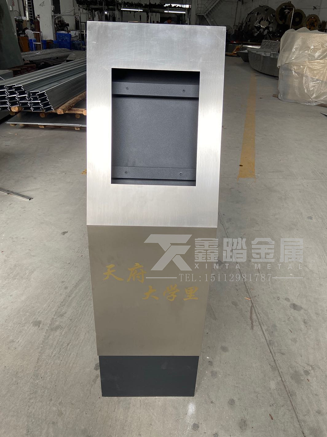 门口机不锈钢立柱、高端小区进出必不可少感应刷卡立柱