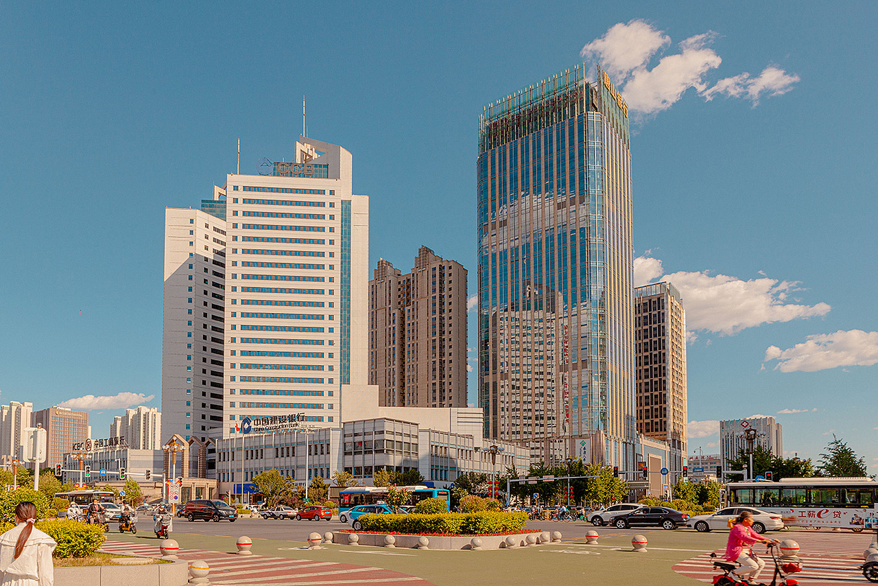 城市记忆 我生活且热爱的城市 彩色镜头下的唐山街拍