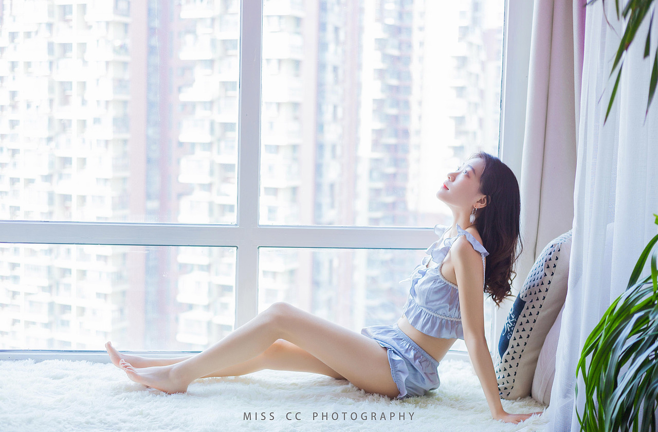 你的眼睛是我不曾遇到的海