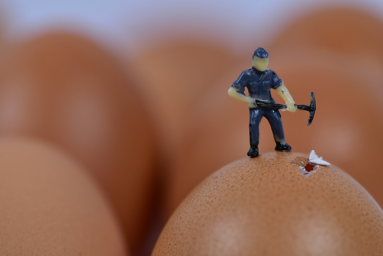 小人國（圖ZMjA0NjEwNTcy） - 產(chǎn)品攝影 - 站酷設(shè)計師風(fēng)走過的地方原創(chuàng)素材 - 站酷ZCOOL