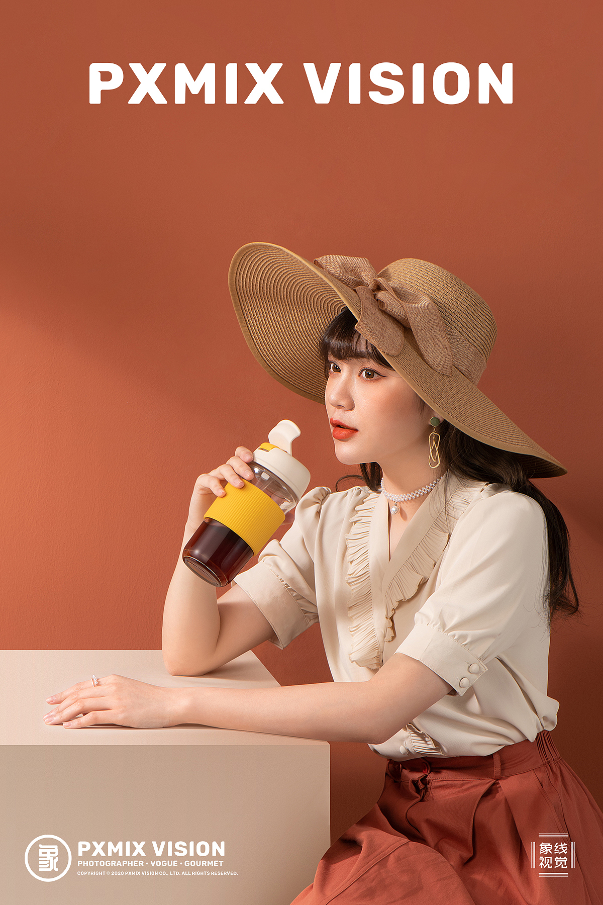 油画少女丨Boaoni 咖啡杯 x 光影集 PXMIX