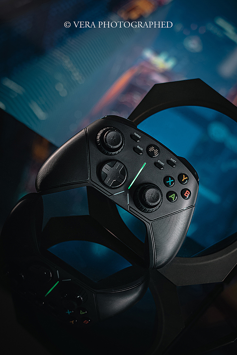 阿修罗3S 无线版 游戏手柄（图ZMzEzNTg1MjYw） - 产品摄影 - 站酷设计师叶少Vera原创素材 - 站酷ZCOOL