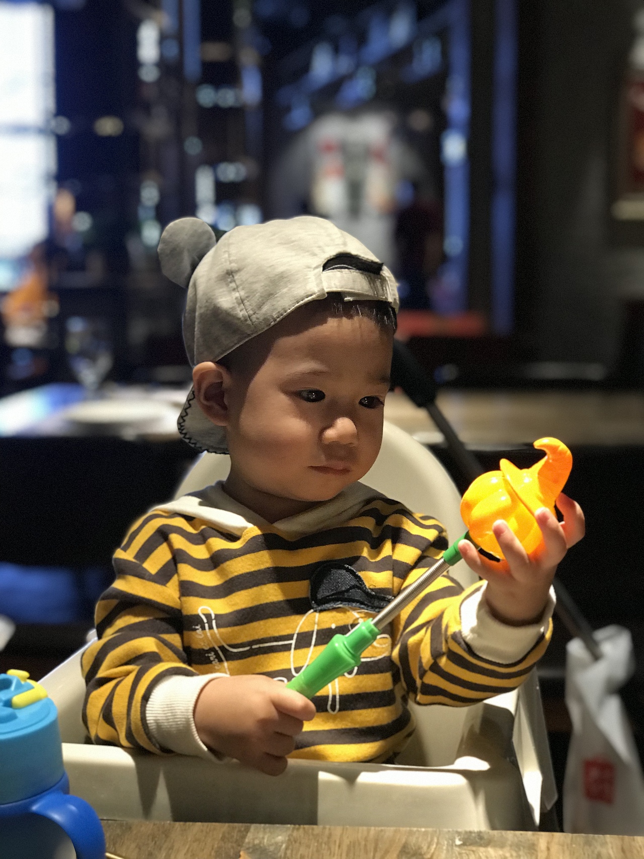 南瓜发光灯的精益求精（图ZMTM1NDU5MzM2） - 人像摄影 - 站酷设计师ZhenboChoi原创素材 - 站酷ZCOOL