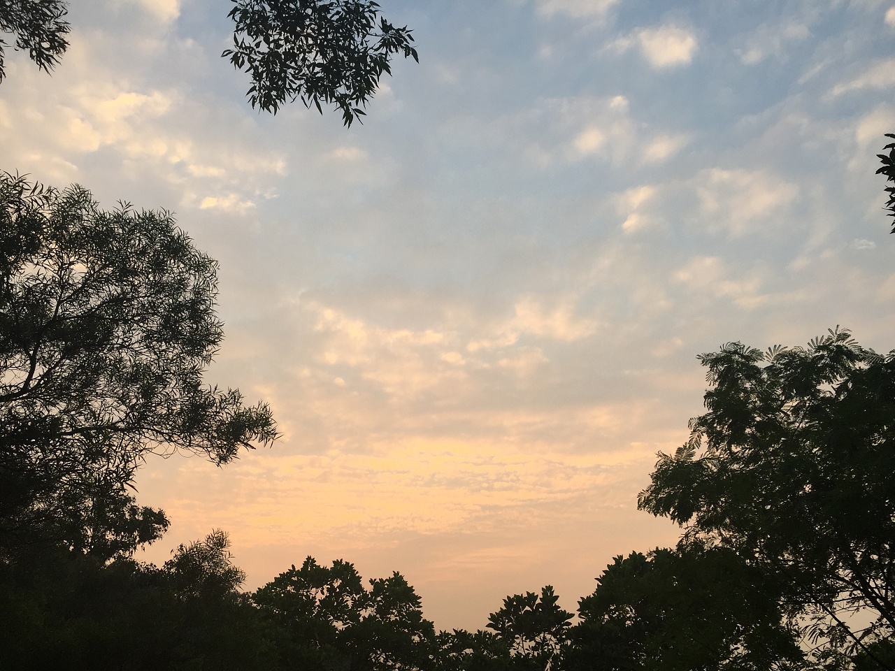 北京雾霾-深圳欢迎你