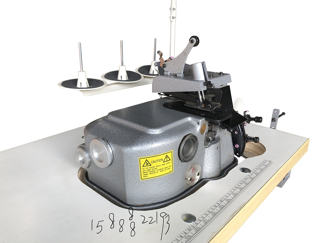 台湾生产地毯包边机,三线2503k型地毯锁边机,拷边机