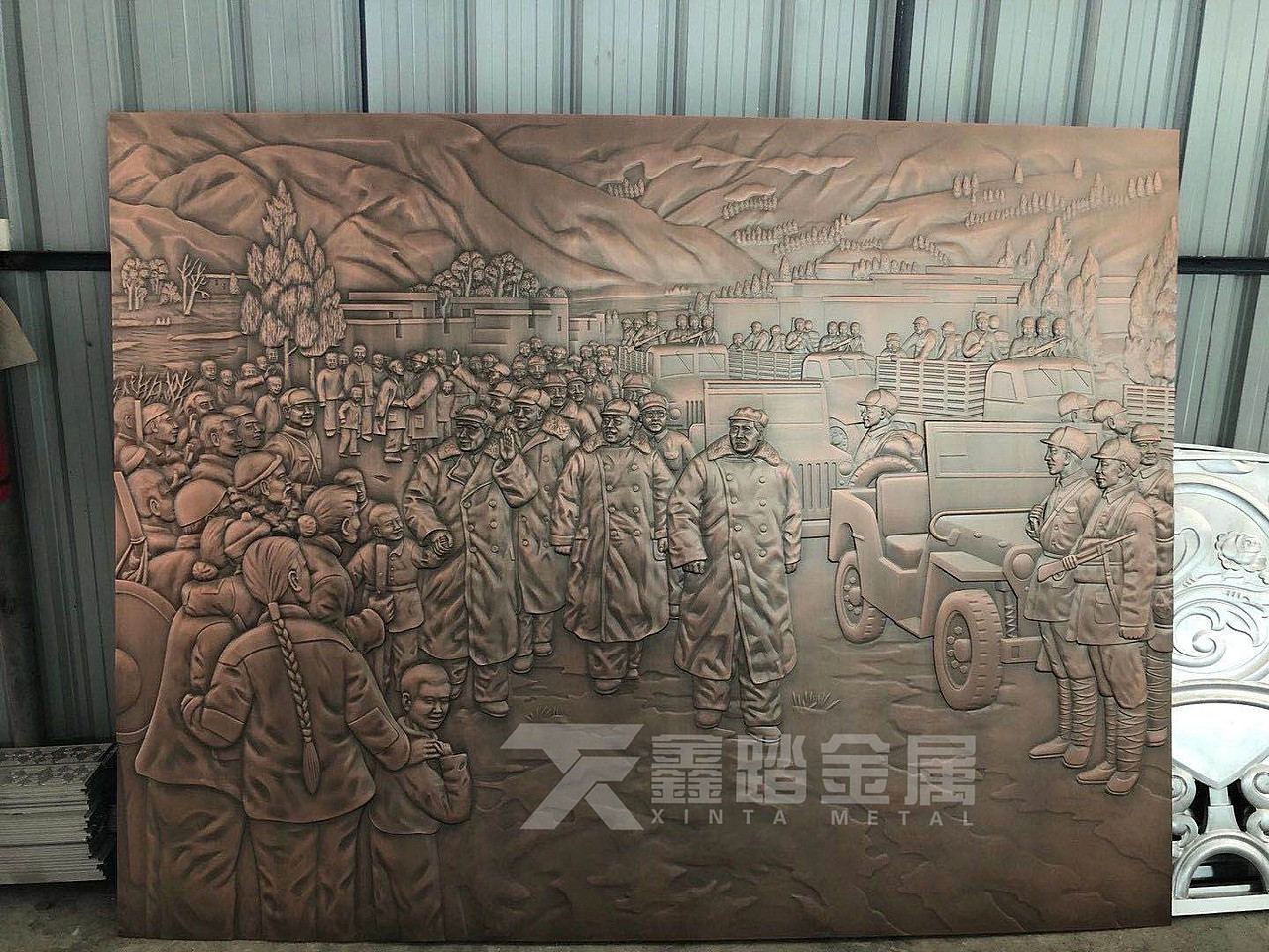 手工锻打黄铜做旧浮雕壁画 浮雕形态微妙微翘栩栩如生