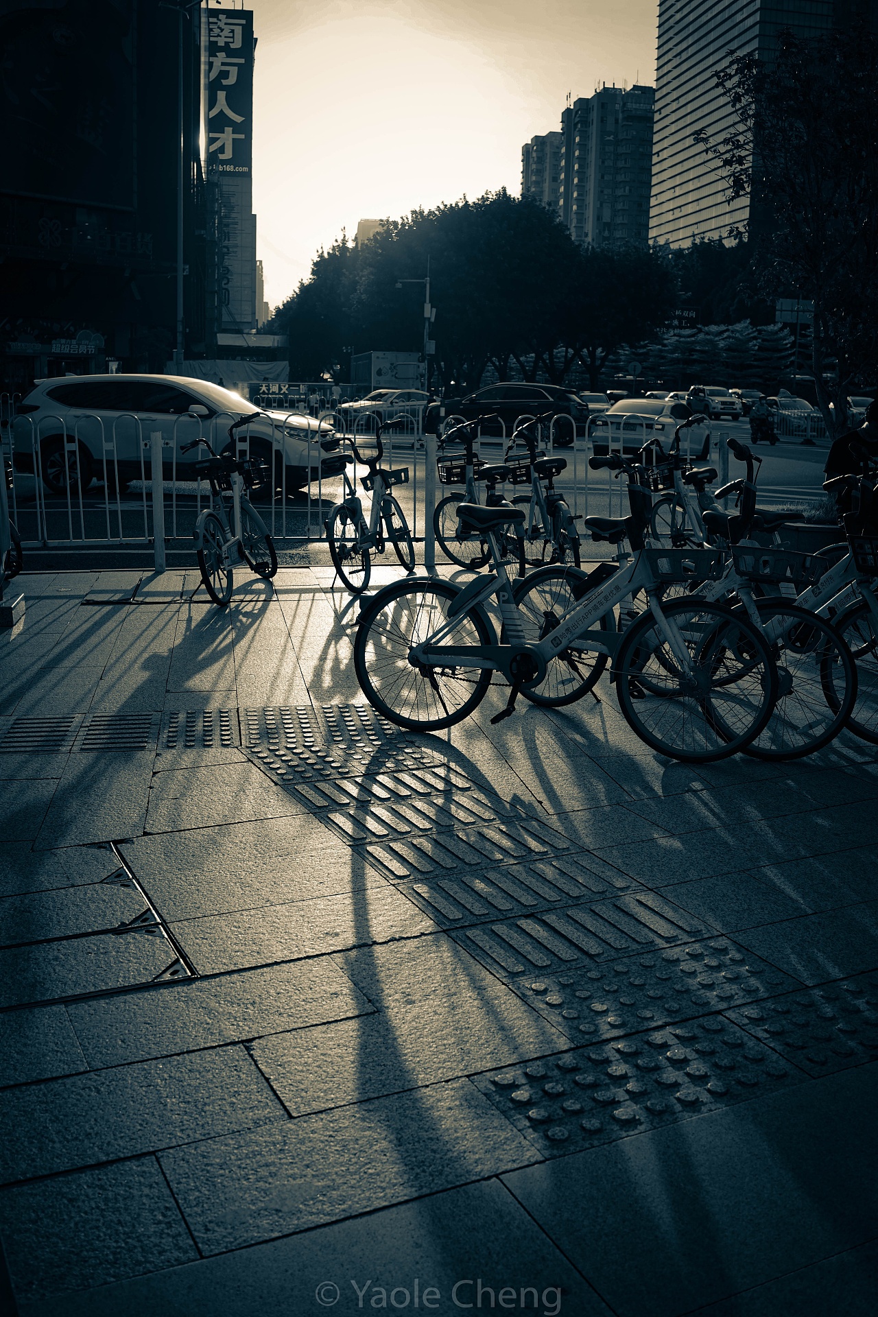 匆匆行人,转眼即逝的光|摄影|人文/纪实摄影|lefle - 原创作品 - 站酷