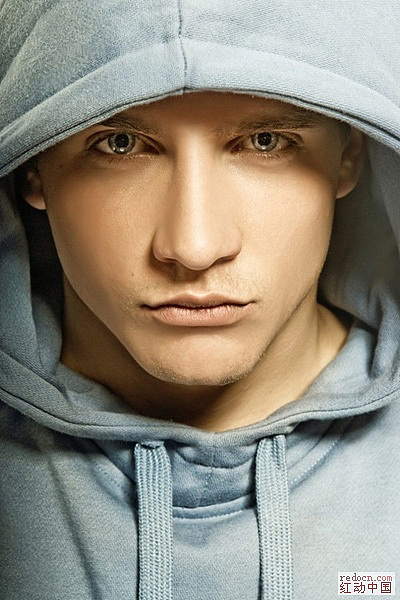 ps合成 裂紋頭像練習(xí)（圖ZMjY5MzQxMTI=） - 海報(bào) - 站酷設(shè)計(jì)師葛明江原創(chuàng)素材 - 站酷ZCOOL