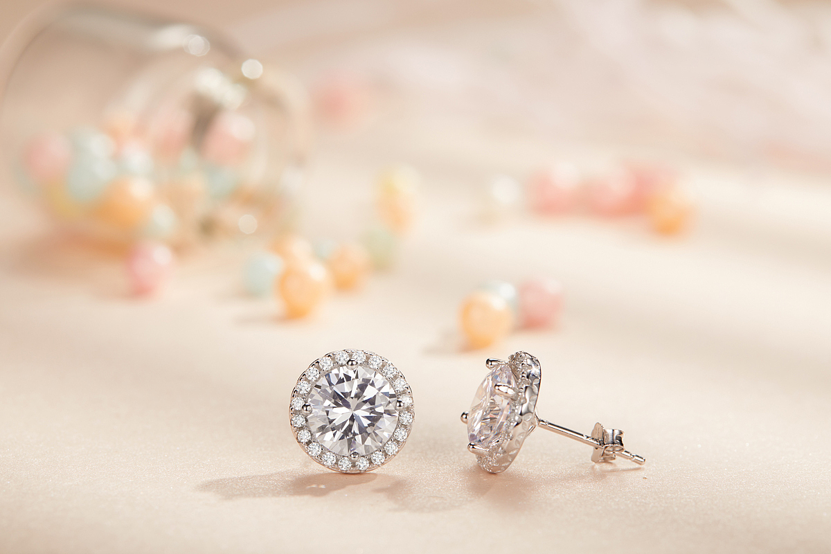 珠宝摄影 耳钉 钻石（图ZMTM5MzAxMzA0） - 产品摄影 - 站酷设计师胡皮原创素材 - 站酷ZCOOL