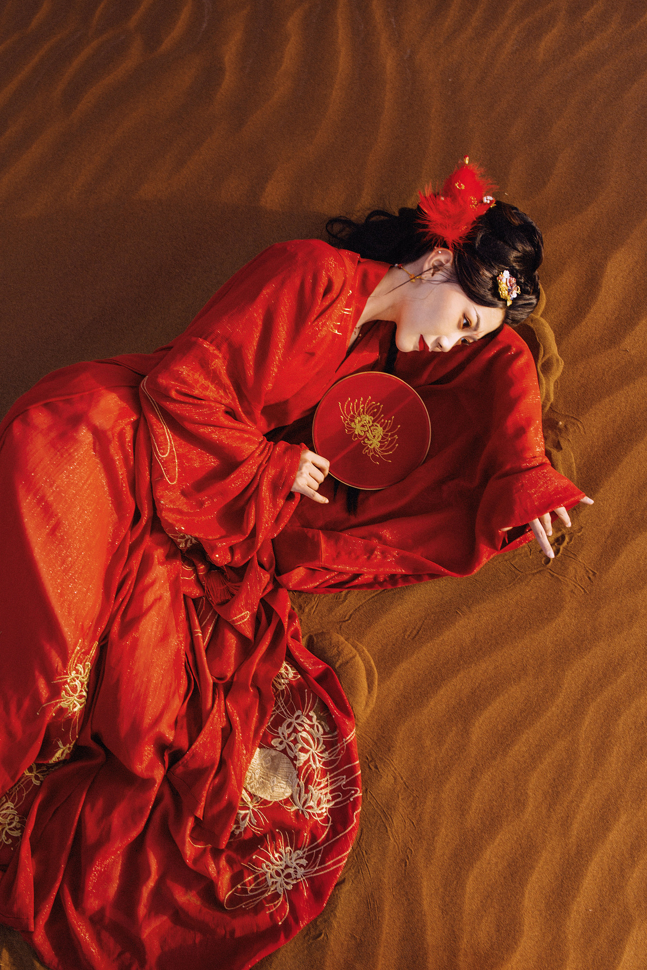 漠上行（图ZMTU1NDMwNDE2） - 人像摄影 - 站酷设计师若寒Rock原创素材 - 站酷ZCOOL