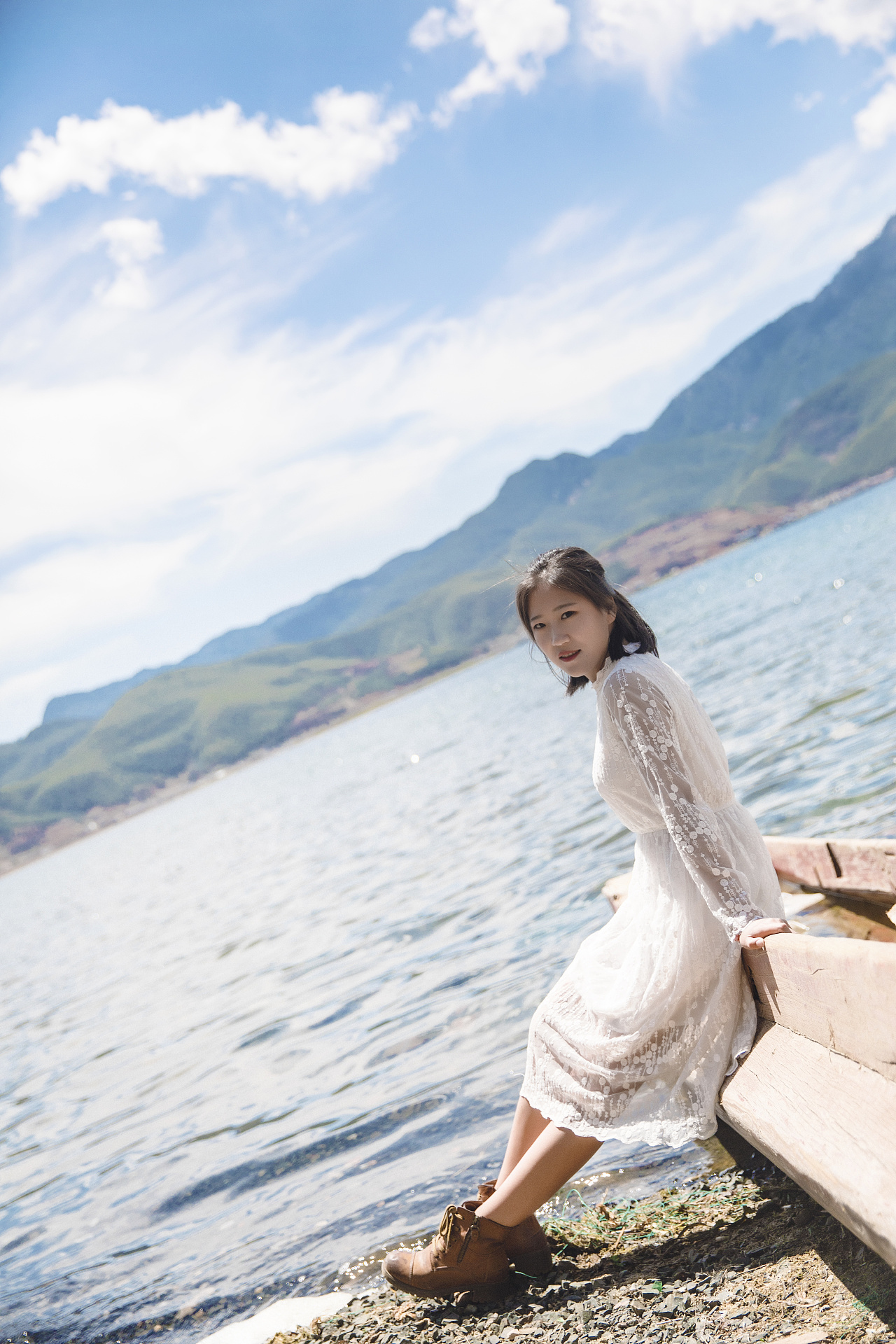 泸沽湖最美人物照图片
