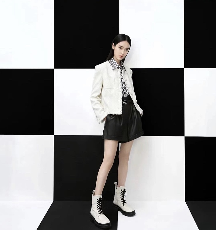 ELLASSAY（图ZMzA3MDc5NjI4） - 时尚/艺术摄影 - 站酷设计师化妆师李甘霖原创素材 - 站酷ZCOOL