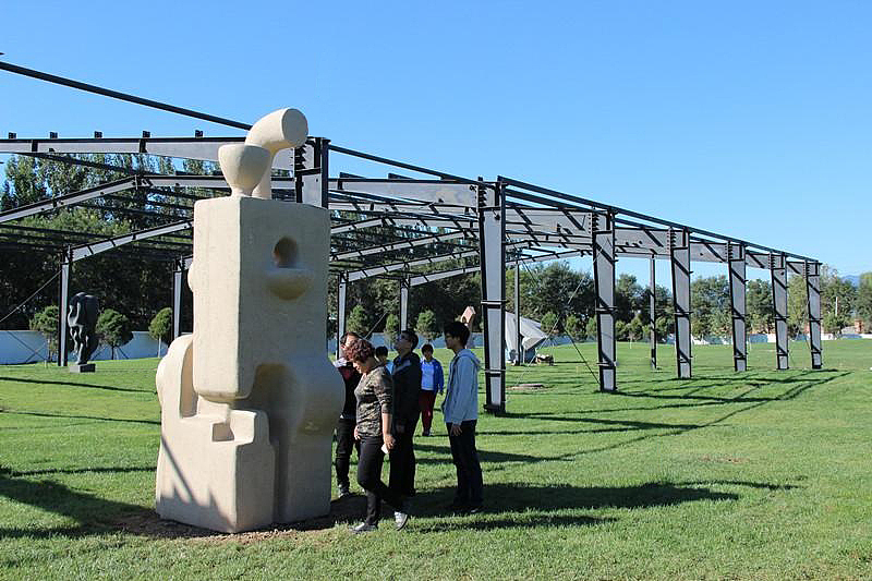 《轻音乐》北京首届低碳雕塑创作营作品