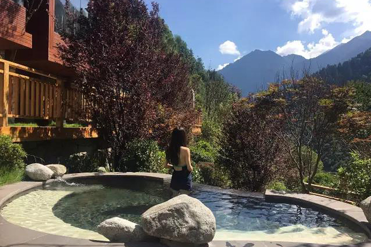 古尔沟华美达温泉度假酒店丨温泉泳池桑拿设计