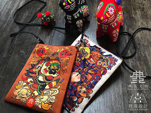 敬门神，迎财神咯！
