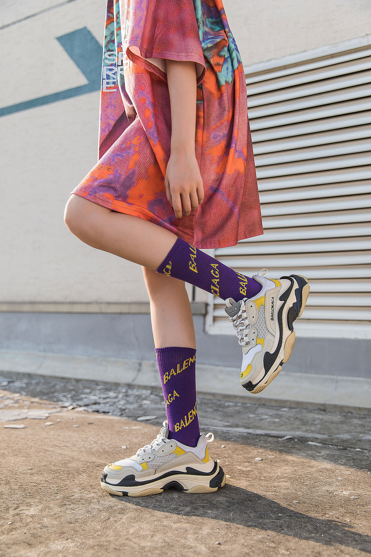 2019春夏女潮袜INS国潮字母袜日系街拍人像女生（图ZMTg4NDM2Mzk2） - 人像摄影 - 站酷设计师承影摄计原创素材 - 站酷ZCOOL