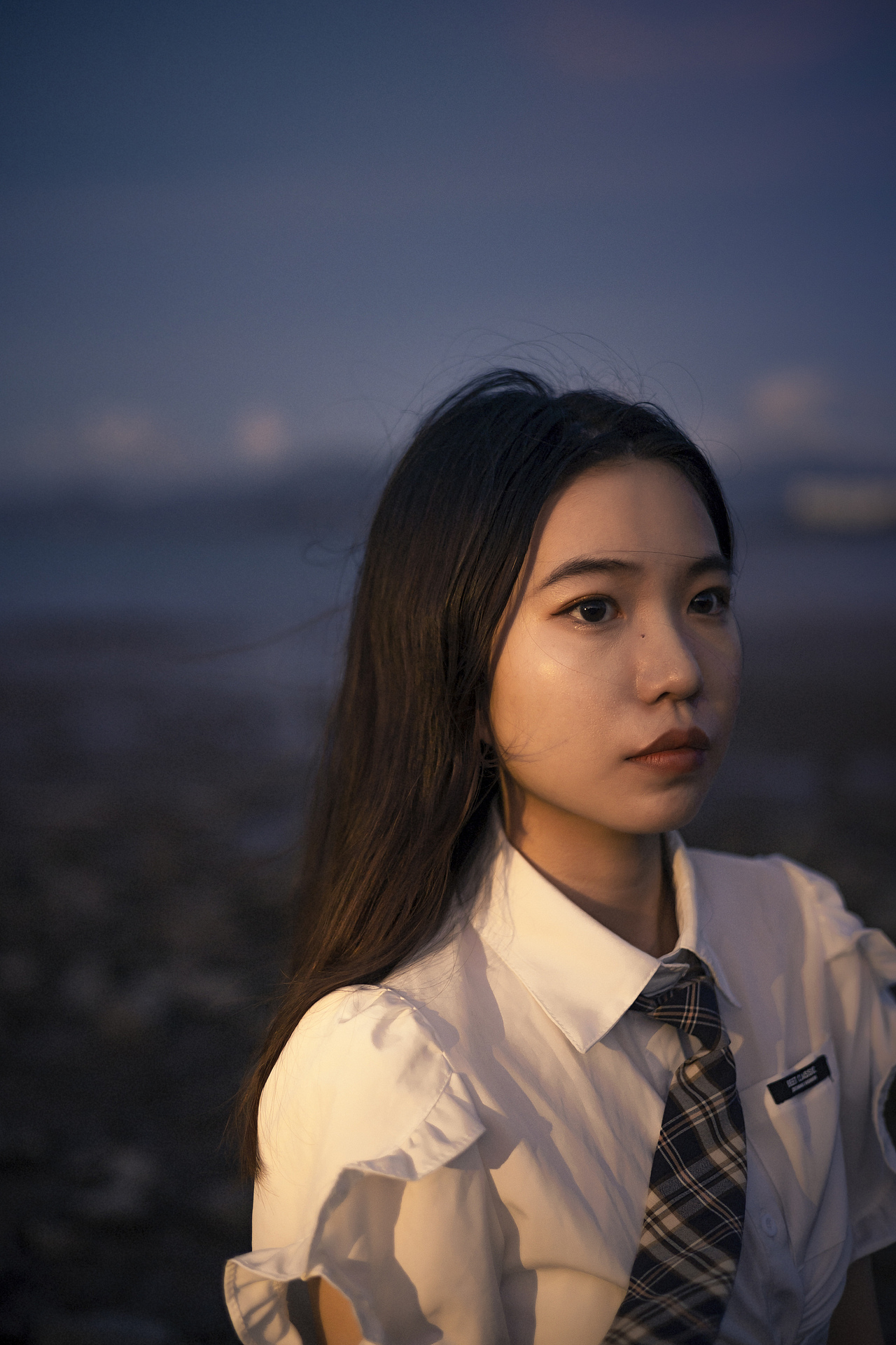 吹海边的风,弥漫在夜空