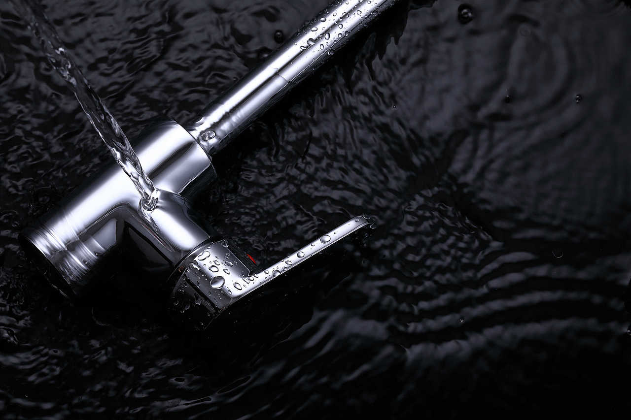 水龙头和破壁机