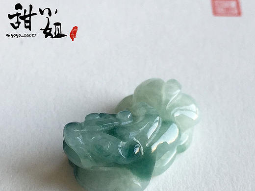 翡翠吊坠详情