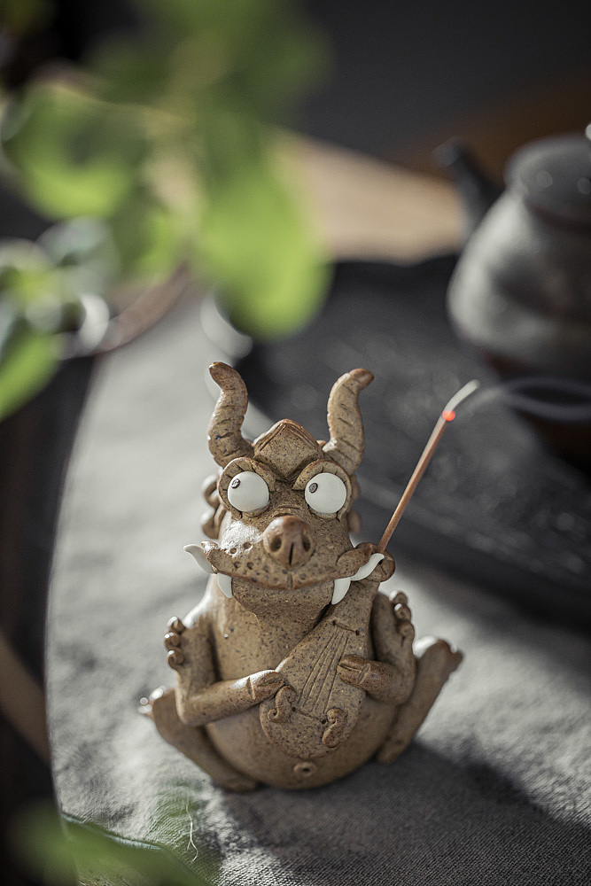 器十二 龙九子 囚牛 手工捏雕原创陶瓷茶宠香插摆件