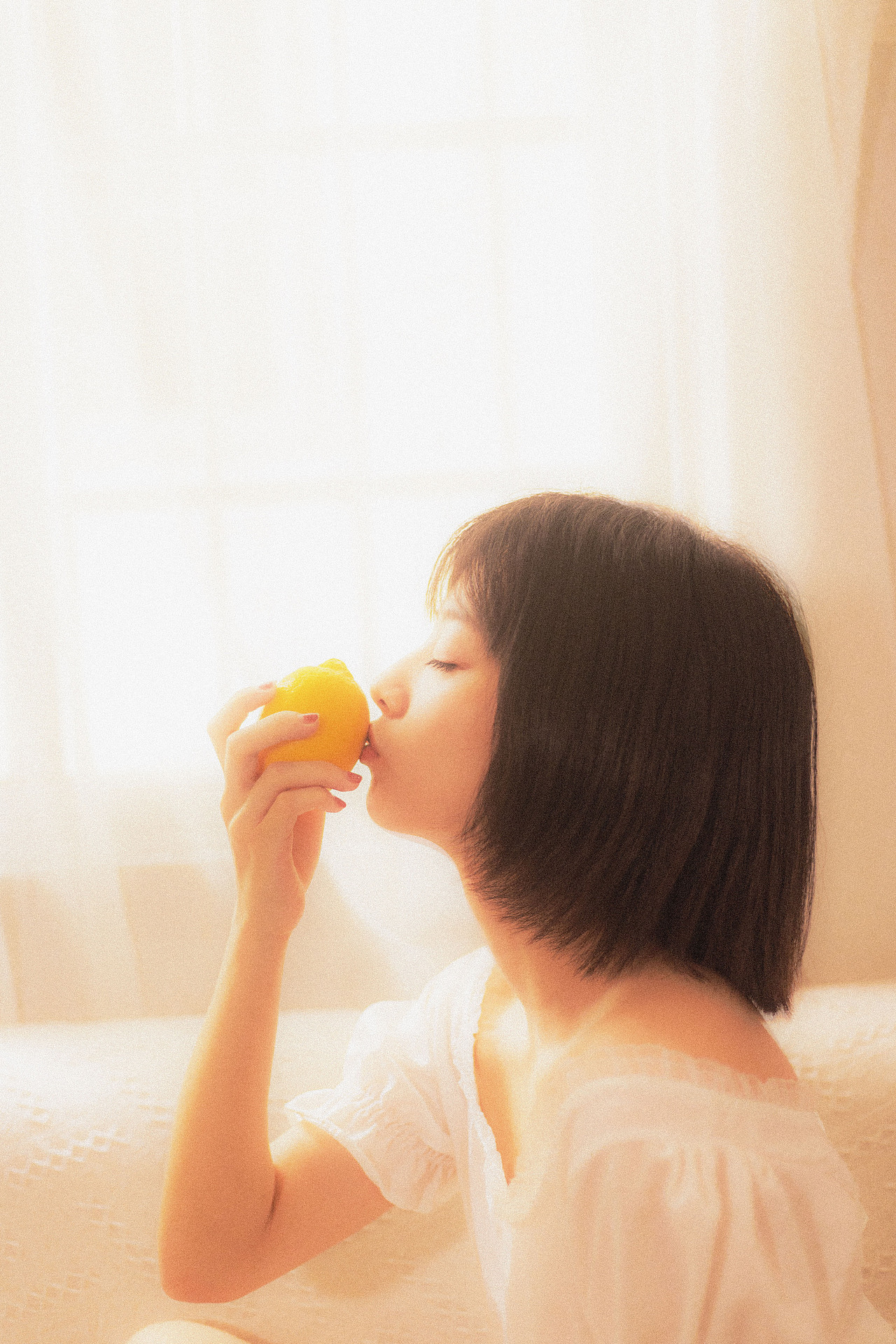 在阳光灿烂的日子里活成诗（图ZMjQ1NTM1Njgw） - 人像摄影 - 站酷设计师川枫铃木原创素材 - 站酷ZCOOL