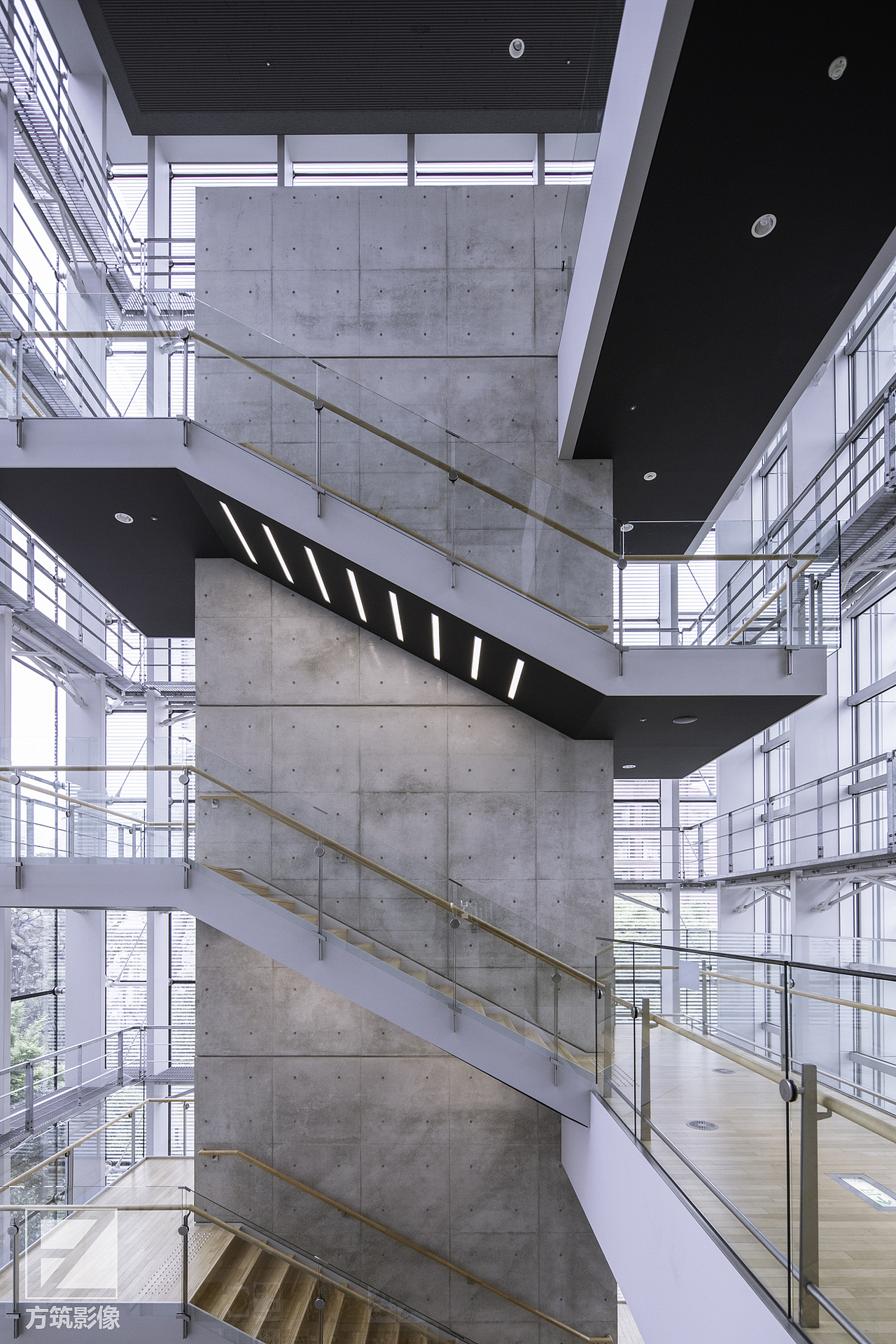 日本新国立美术馆