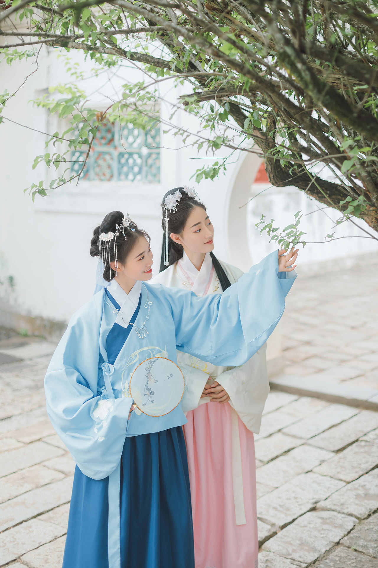 两小无猜不知愁