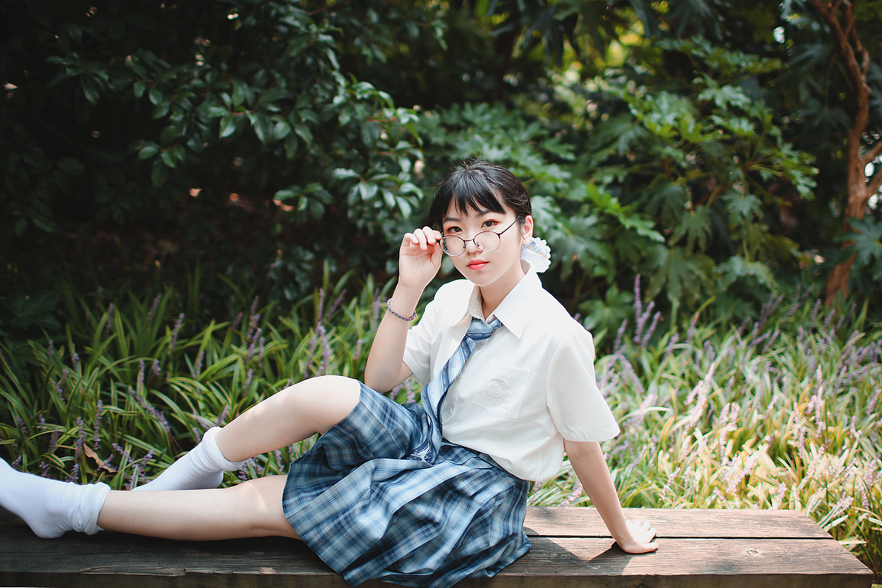 眼睛漂亮的妹妹