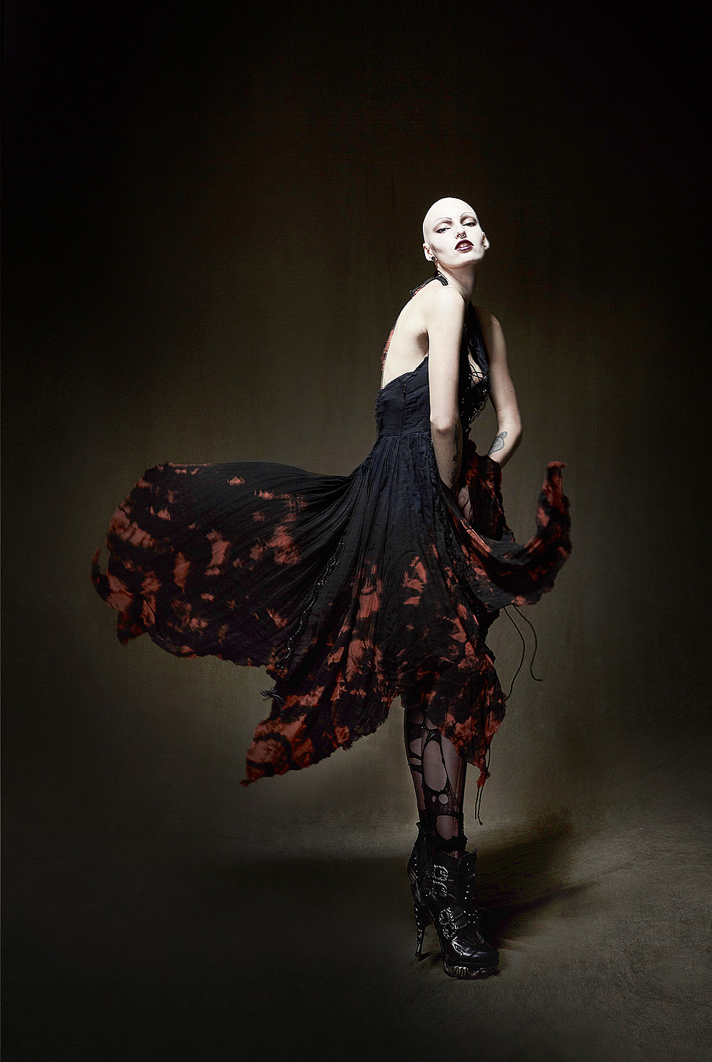 暗黑系朋克哥特人像风格服装拍摄