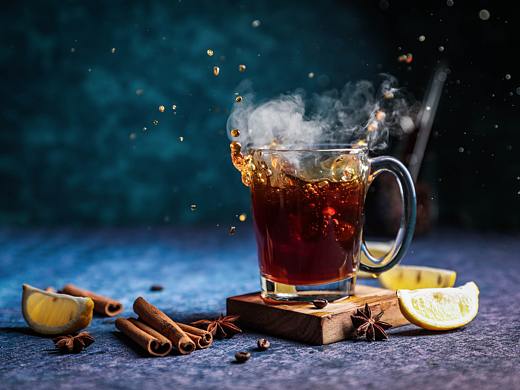 一杯冰咖啡的奇妙试验，激发夏天的灵感