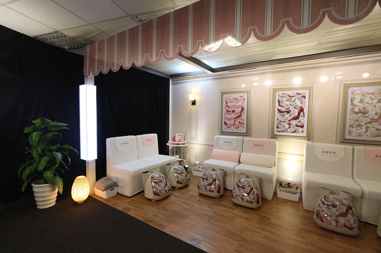 OSIM按摩椅（图ZMTc4NzQyNjM2） - 展陈设计 - 站酷设计师周佳怡原创素材 - 站酷ZCOOL