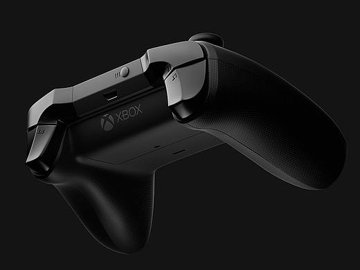 XBOX—暗色调产品渲染