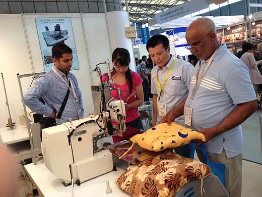 惠铬牌座垫打圈机 包枕缝纫机 九孔抱枕缝纫机 坐垫打结机 靠垫花样机