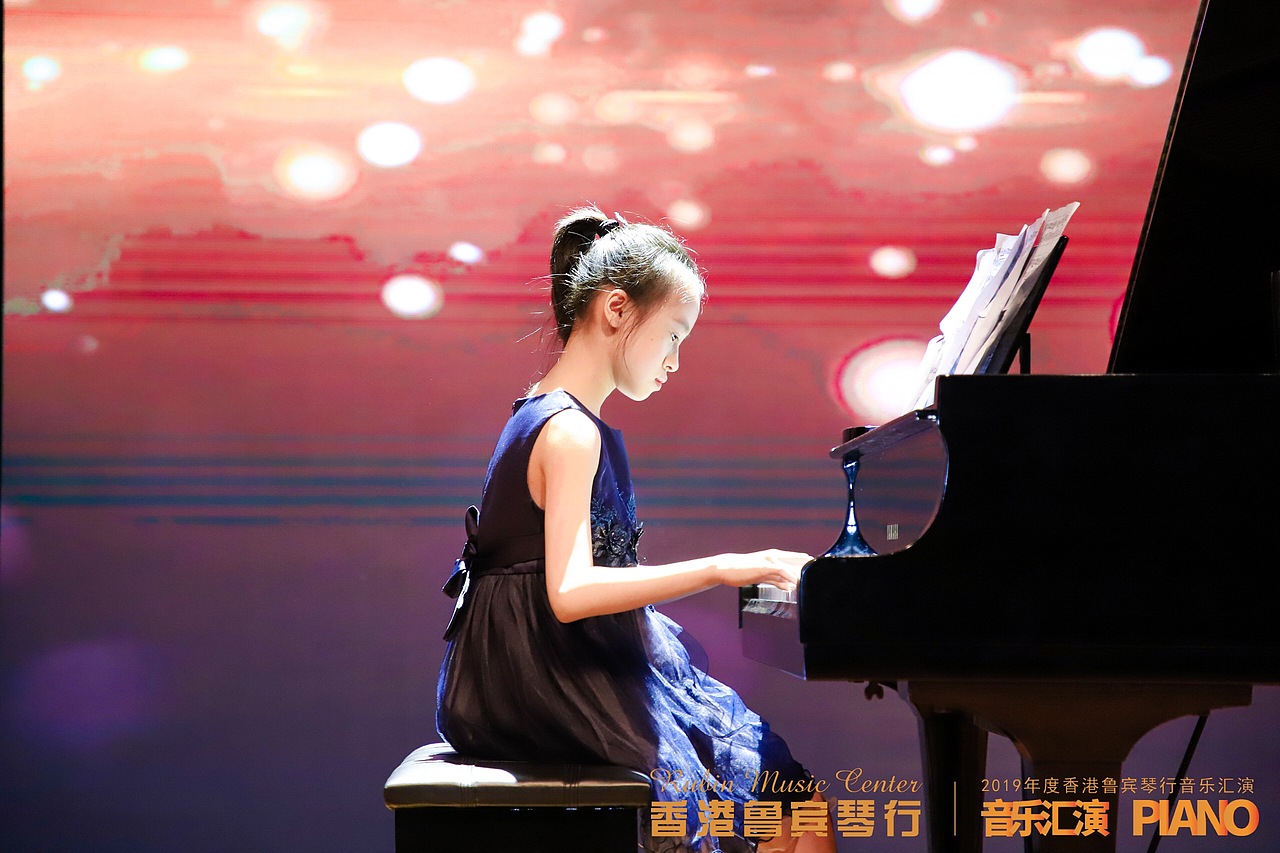 香港鲁宾琴行音乐会