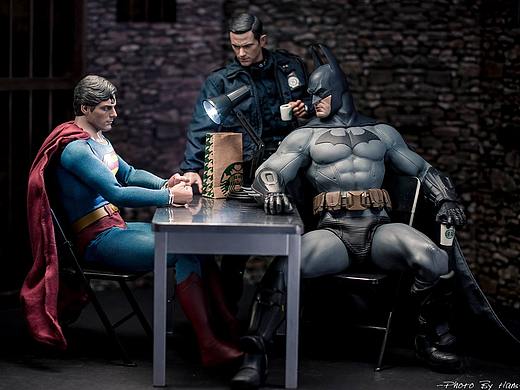 Hot Toys- 蝙蝠侠与超人系列 ( 漫威友情乱入)