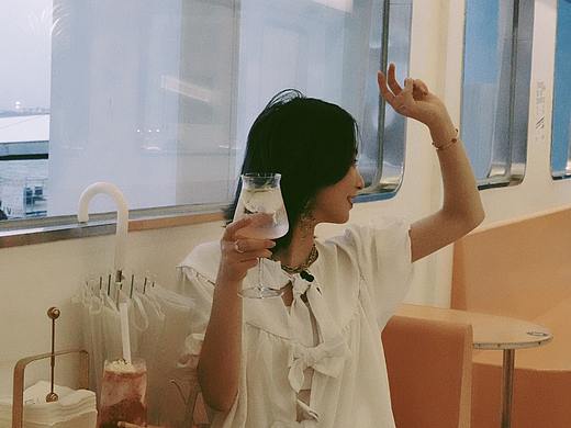 人像写真08 | 《Somewhere》（个人主页-ZNTY2MTMzNzI=） - 人像摄影 - 站酷设计师一条大河Y原创素材 - 站酷ZCOOL