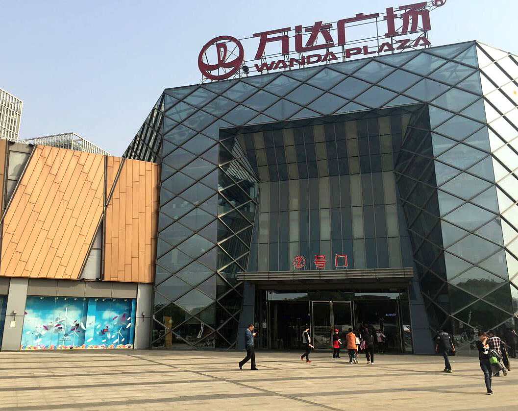 店铺橱窗 【春夏季度】品牌橱窗