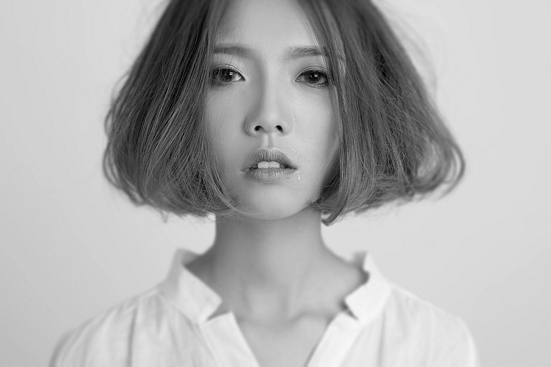 every teardrop is a waterfall（图ZMTEyMjg1OTI=） - 人像摄影 - 站酷设计师按快门的松狮原创素材 - 站酷ZCOOL