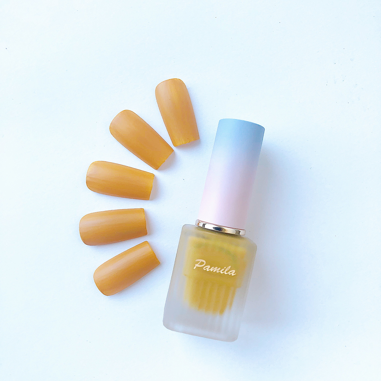 磨砂指甲油瓶子 手机拍摄