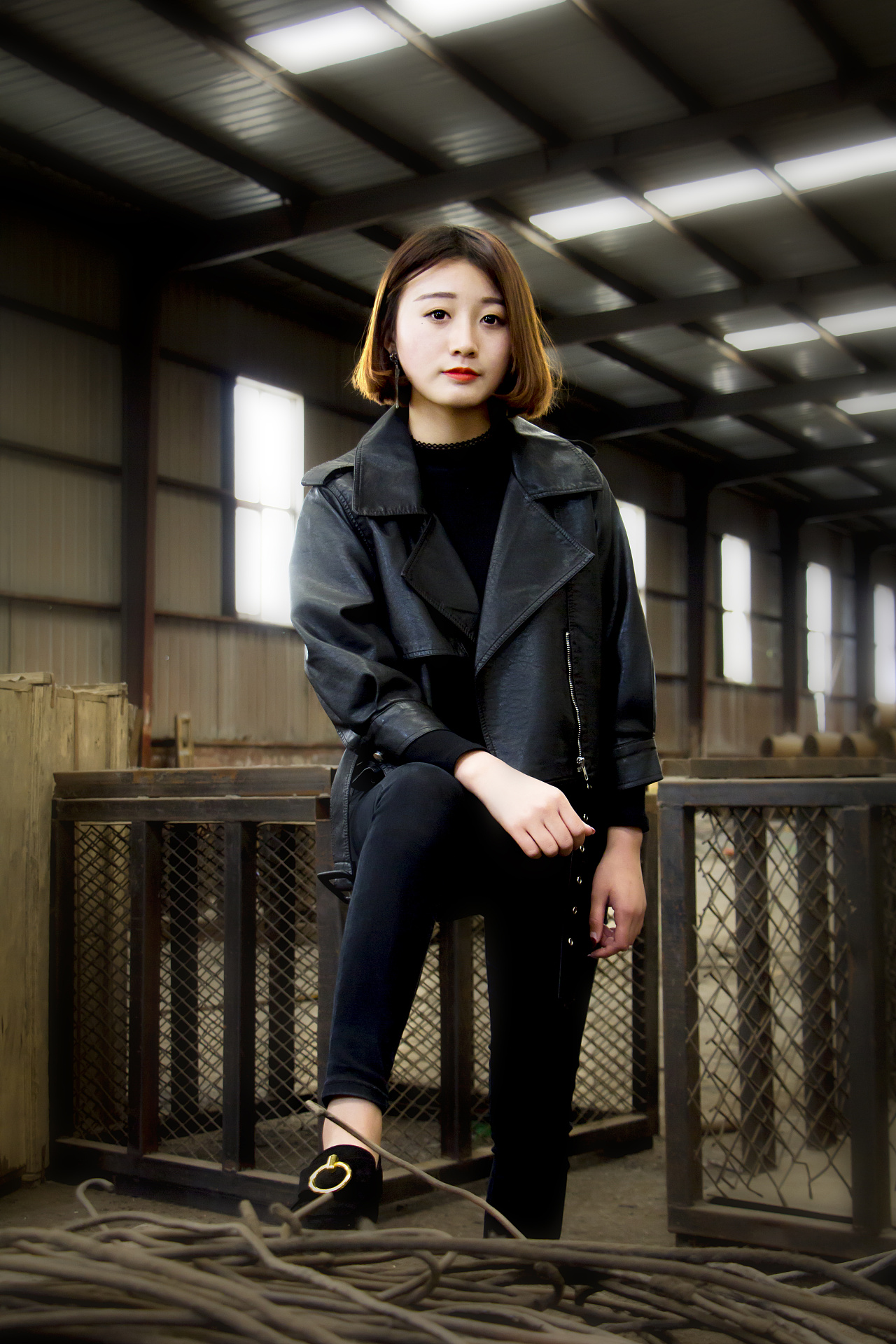 外拍写真 第一弹 工厂工业风|摄影|人像摄影|对儿勾儿工作室 - 原创