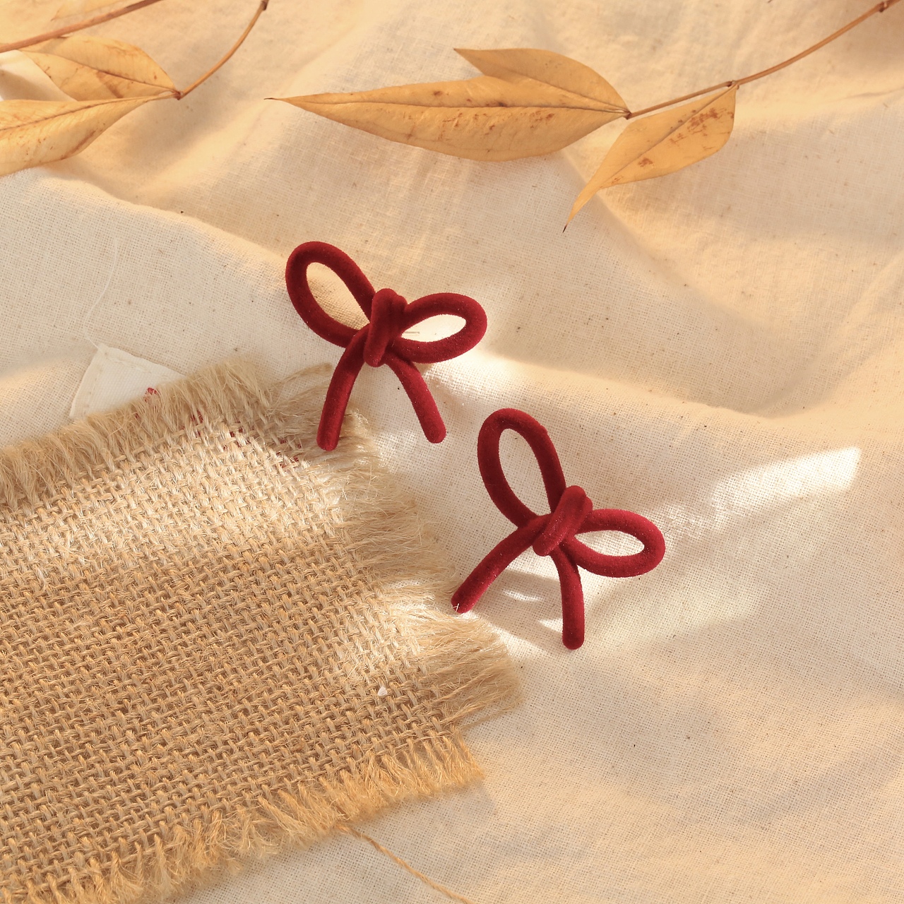 暖色调红色主题首饰拍摄